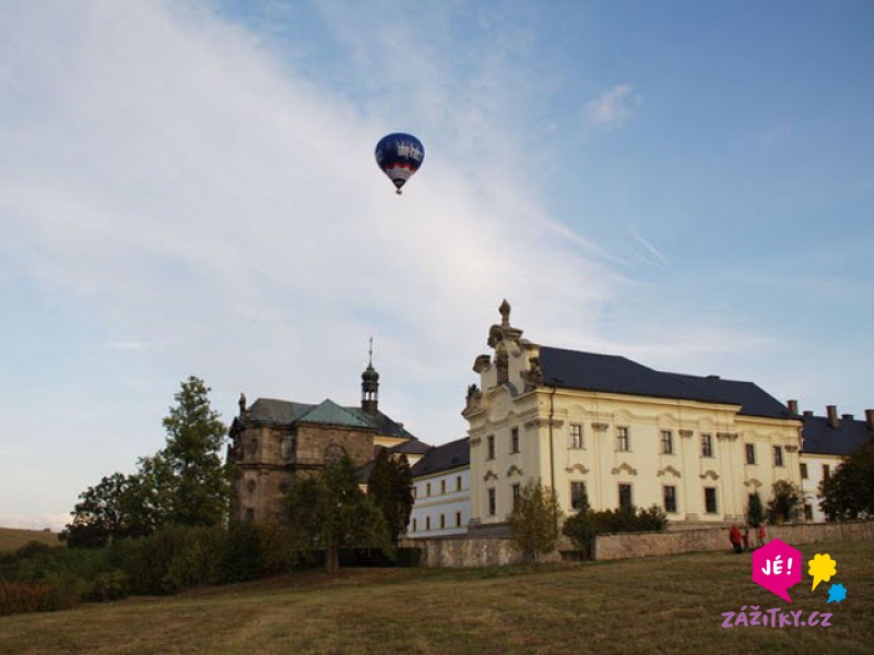 Romantický let v balónu pro dva